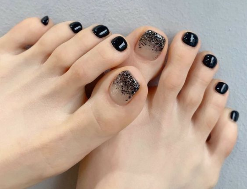 nail chân màu sắc đen