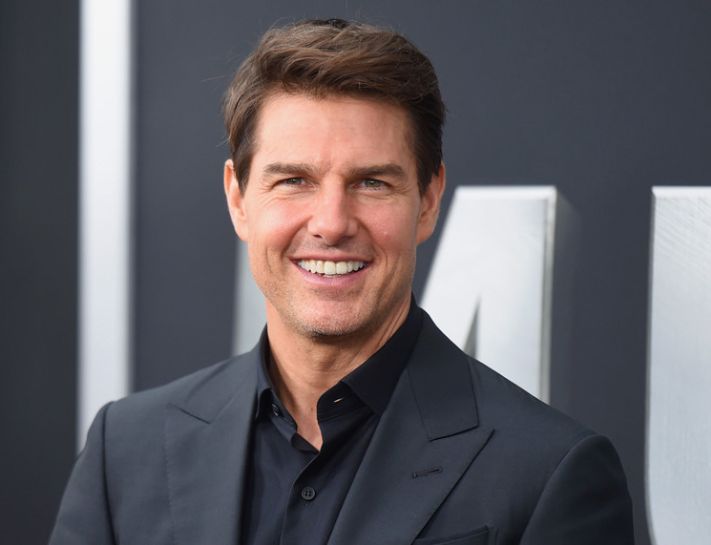 Mặc đẹp nam tính như diễn viên Tom Cruise