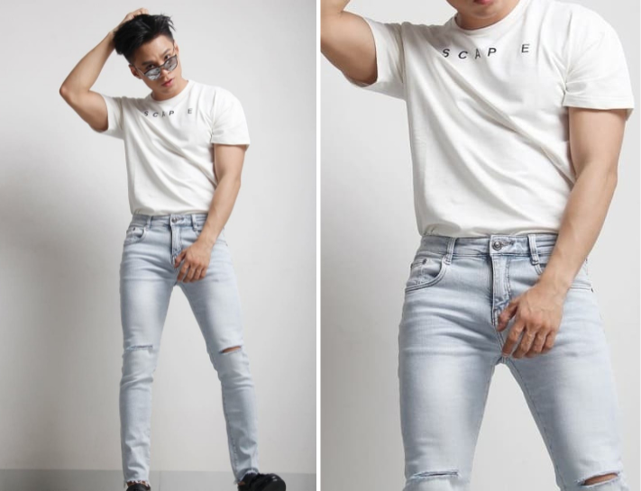 Phối đồ với trang phục trắng và quần jeans xanh