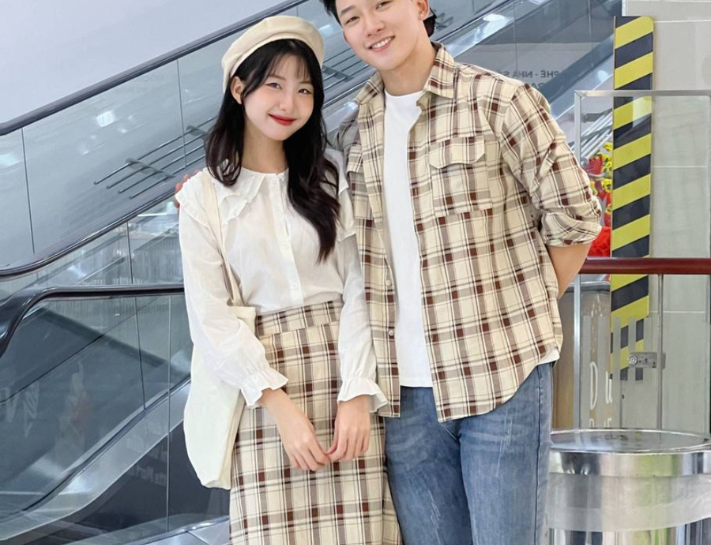 Đồ đôi nam nữ [FREESHIP] Set đồ đôi váy phối tay voan áo sơ mi màu trắng  đẹp Hàn Quốc Couple AV29 | Shopee Việt Nam