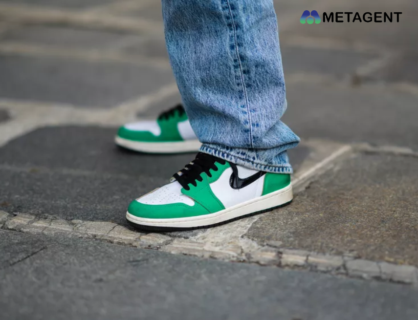 Phối đồ với giày Jordan 1 cùng jeans