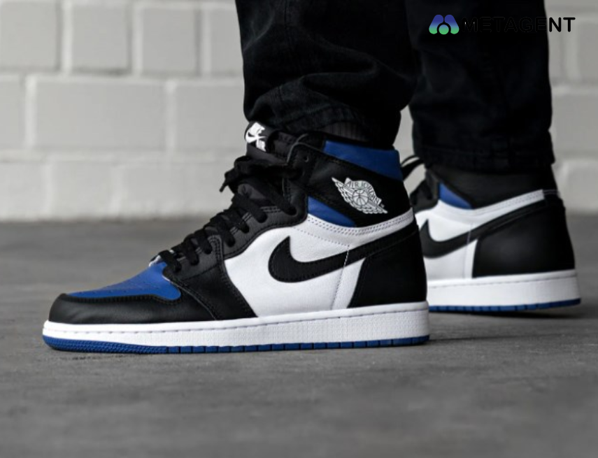 Giày Air Jordan high “Royal Toe”