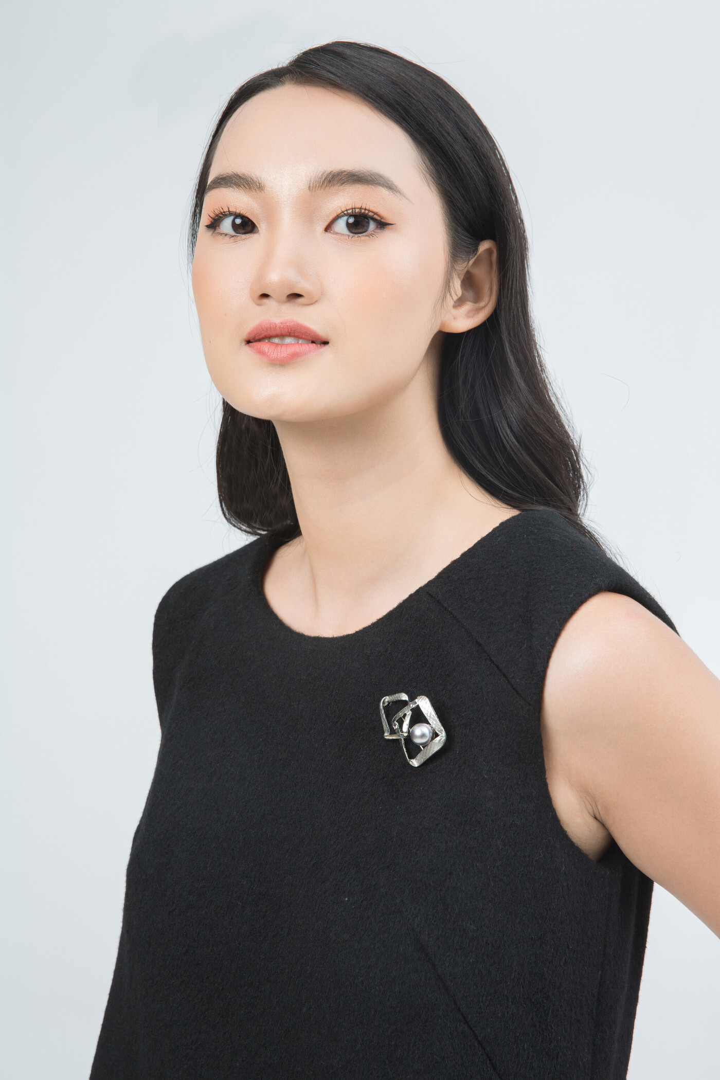 Đầm dạo phố dáng suông 