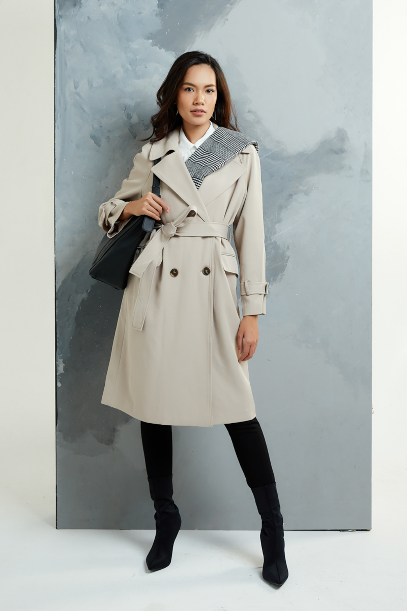 Trench coat dáng oversize 