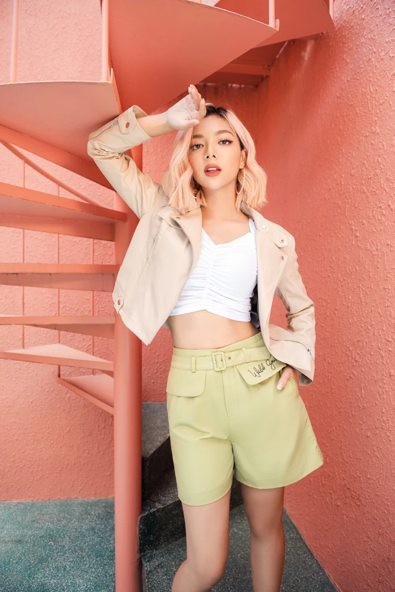Áo thun croptop dáng ôm