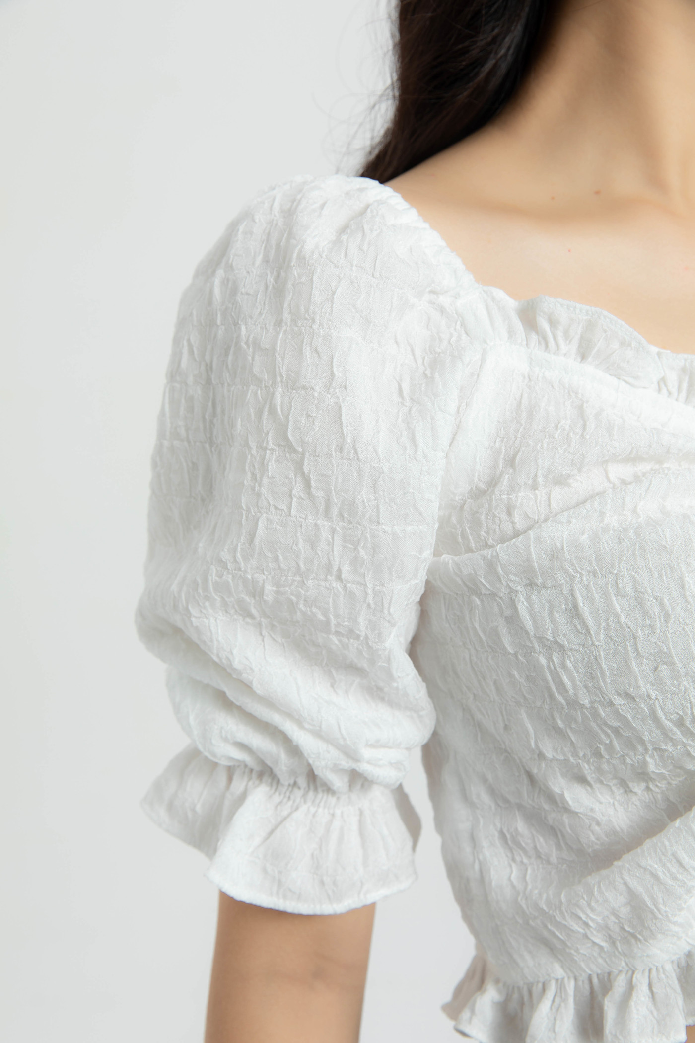 Áo croptop tay lỡ