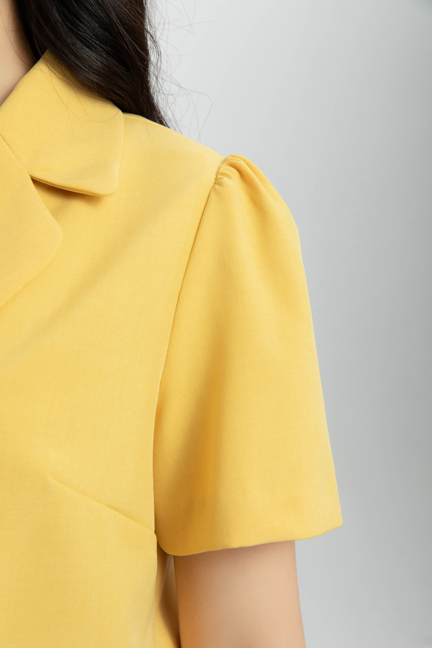 Áo công sở tay ngắn