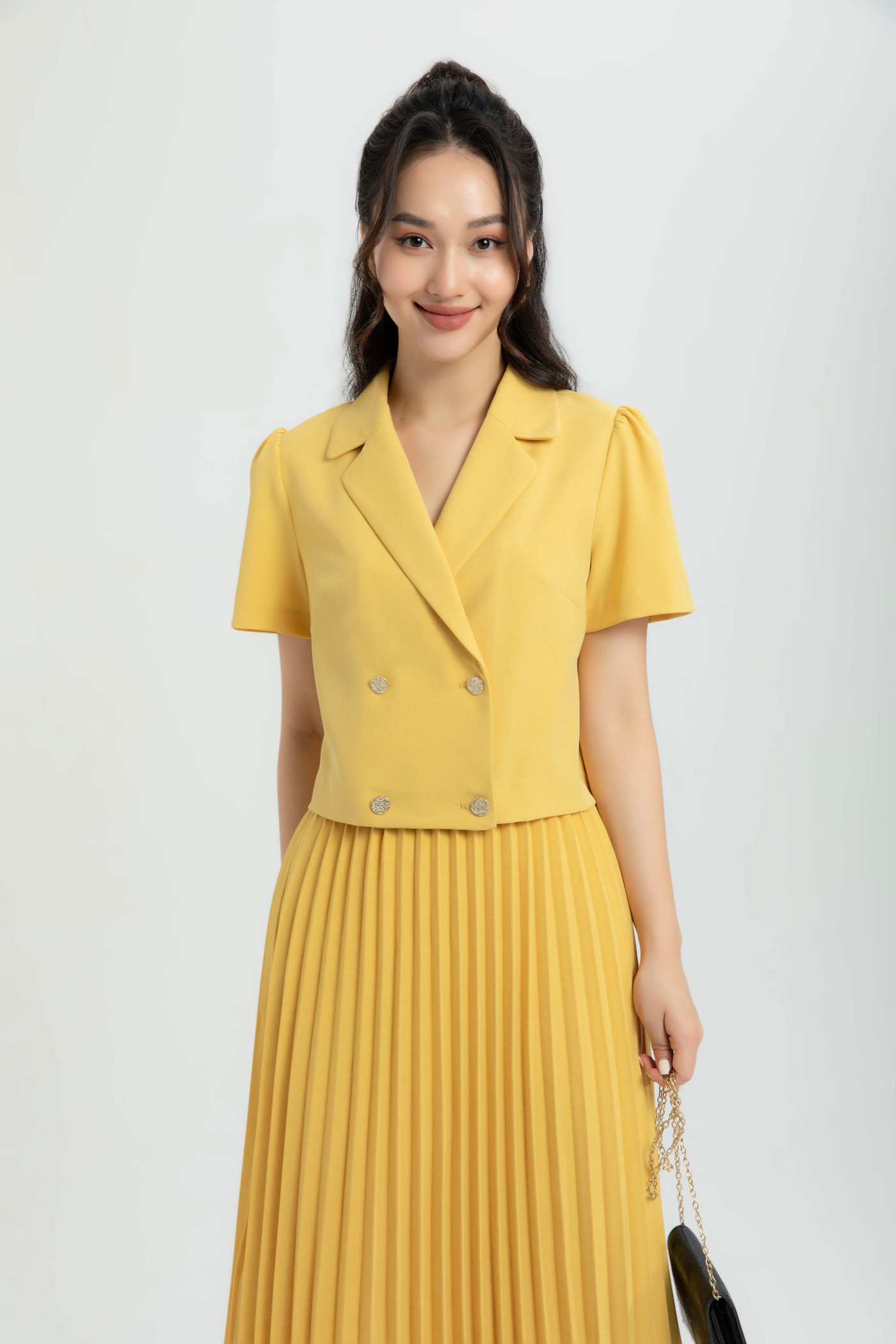 Áo công sở tay ngắn