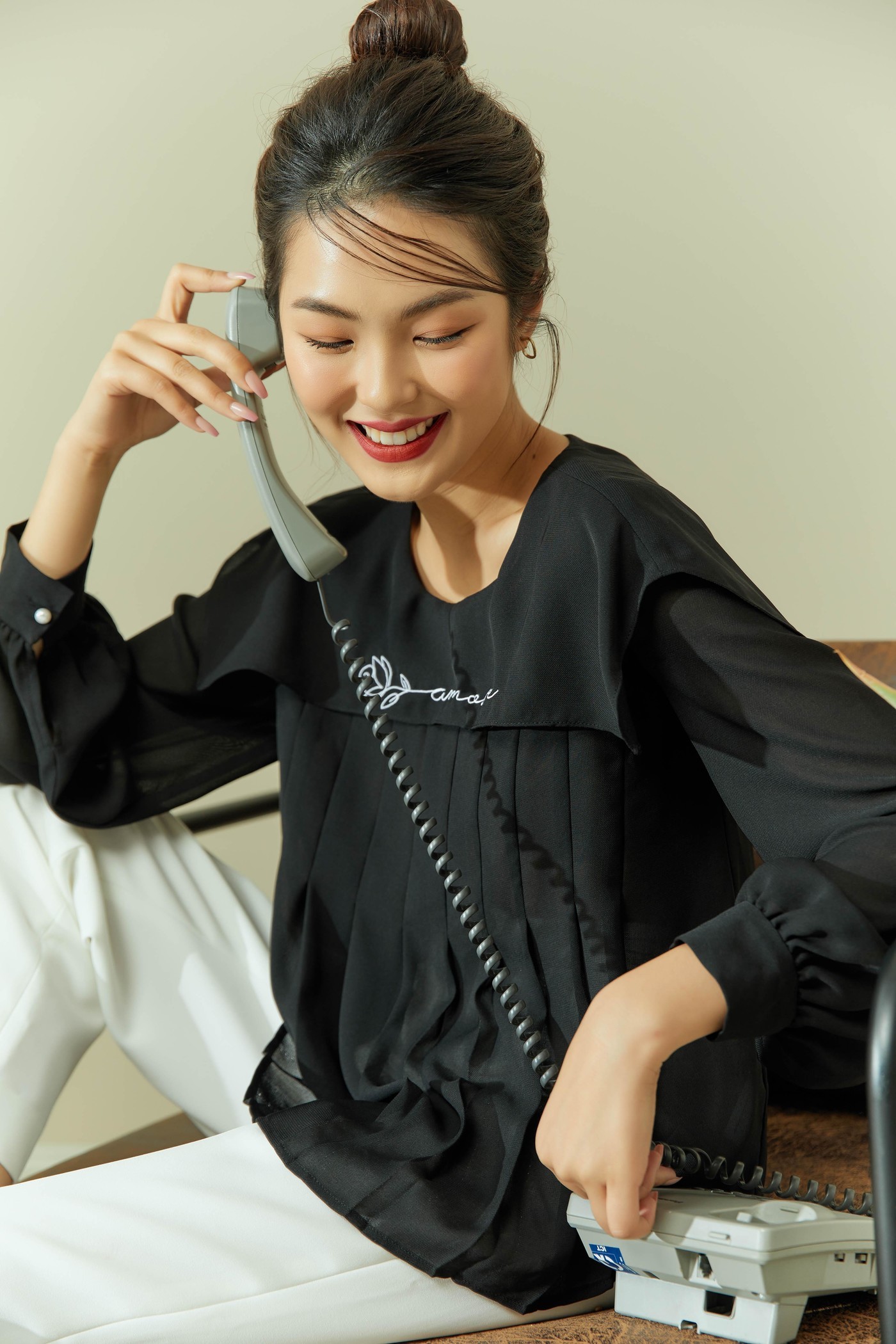 Áo lụa xếp ly