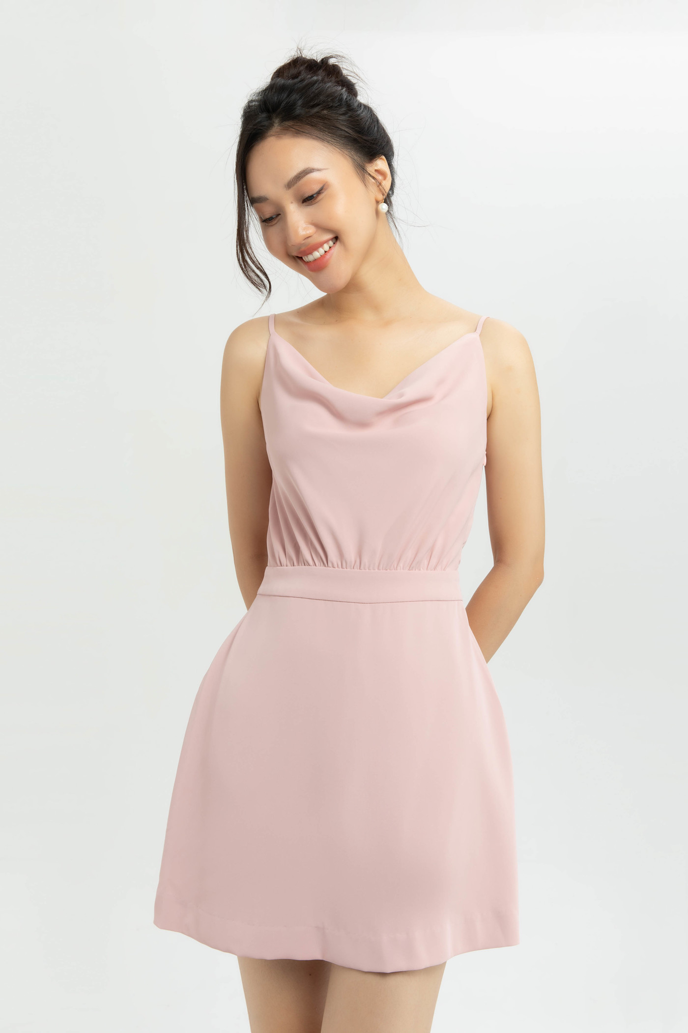 Jumpsuit lụa 2 dây