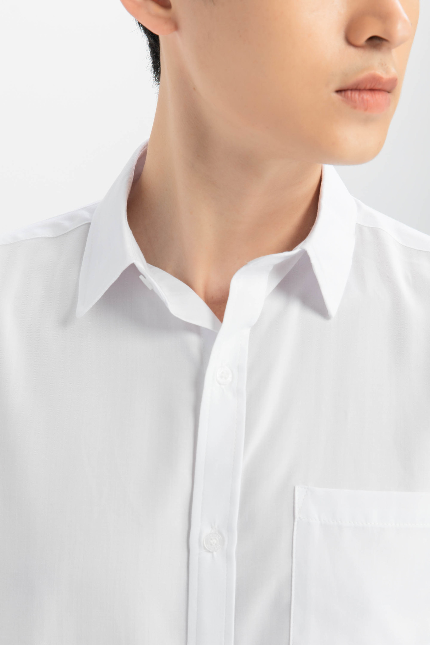Áo sơ mi trắng Slimfit