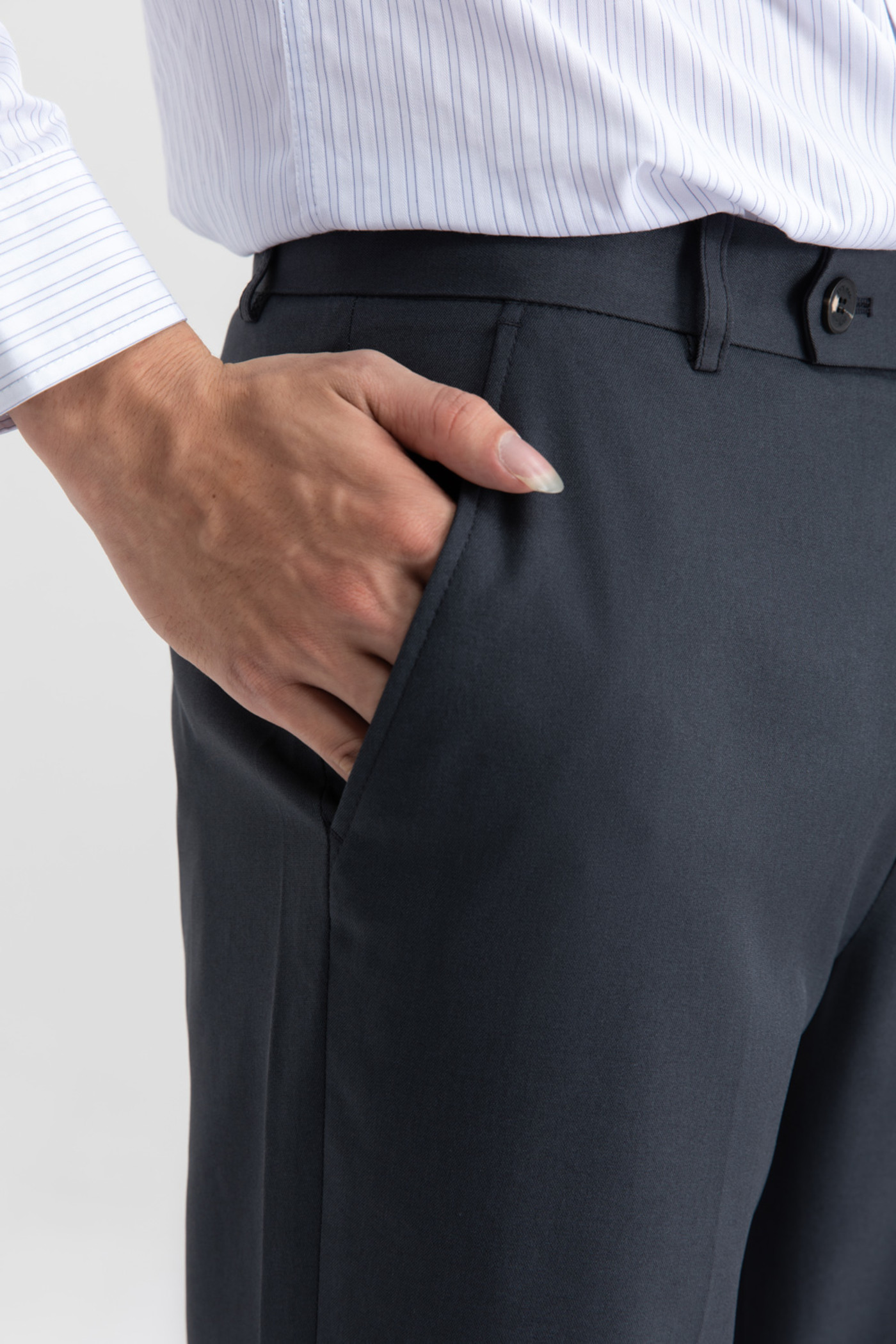 Quần âu dáng Slim