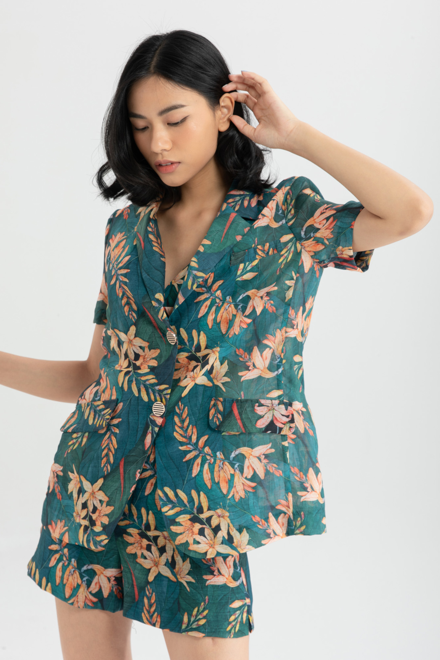 Áo blazer họa tiết xanh
