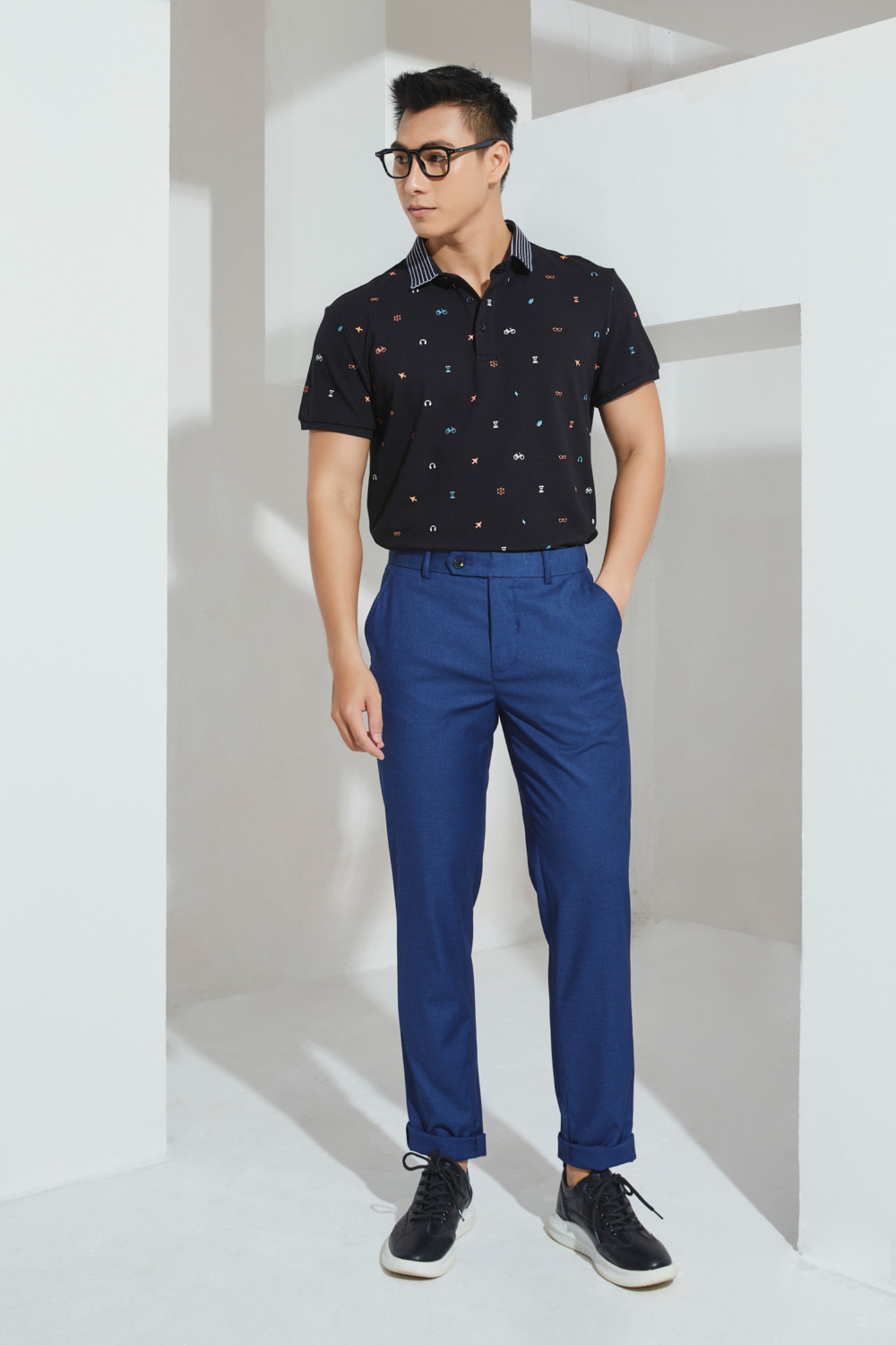 Quần dài Slim khuy lệch