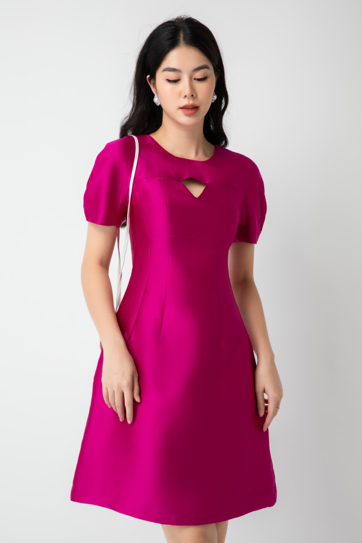 Đầm dạ hội cut-out vải Taffeta 