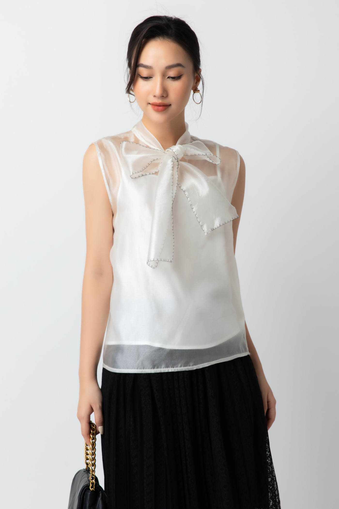 Áo voan cổ thắt nơ 