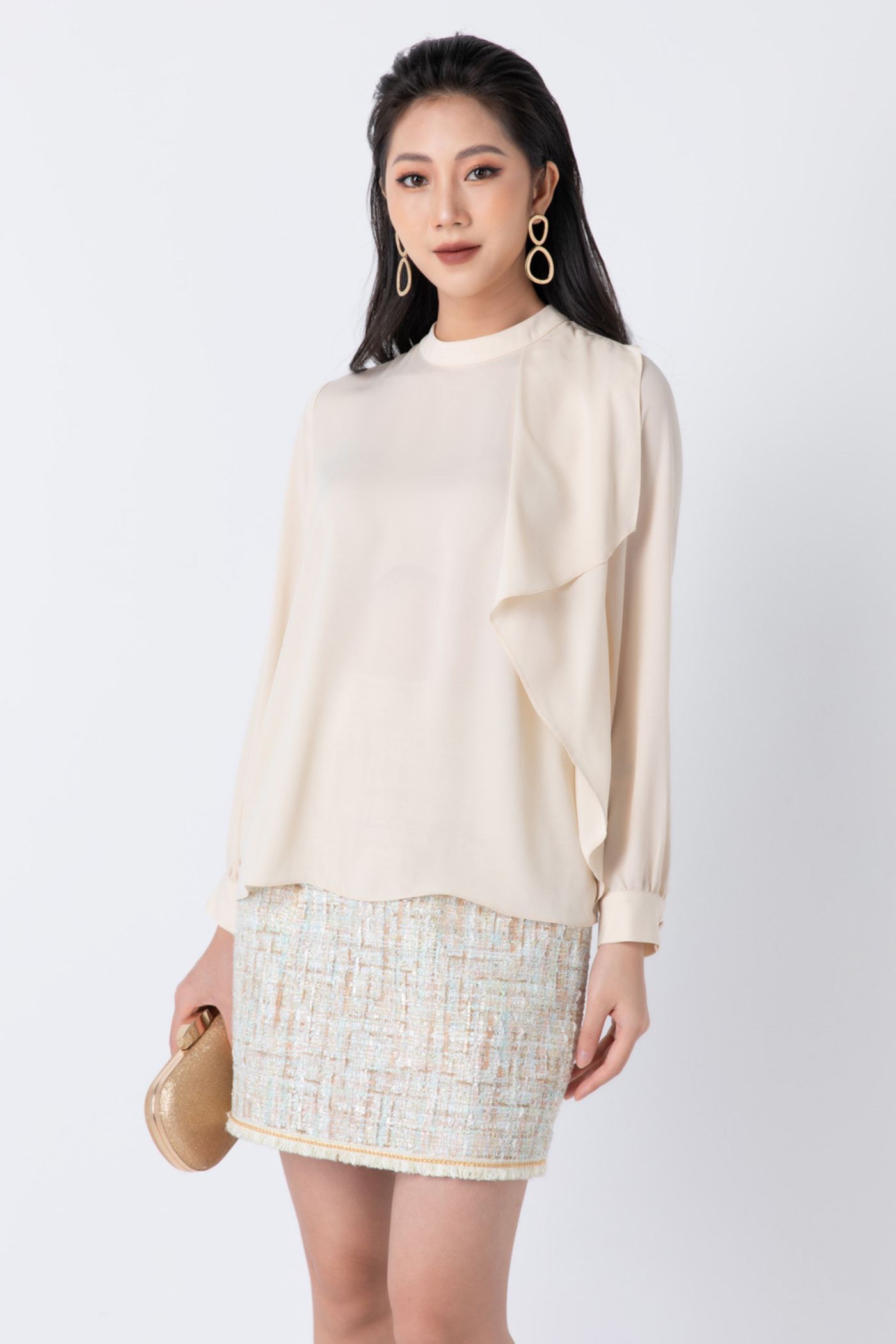 Áo sơ mi vạt kiểu 