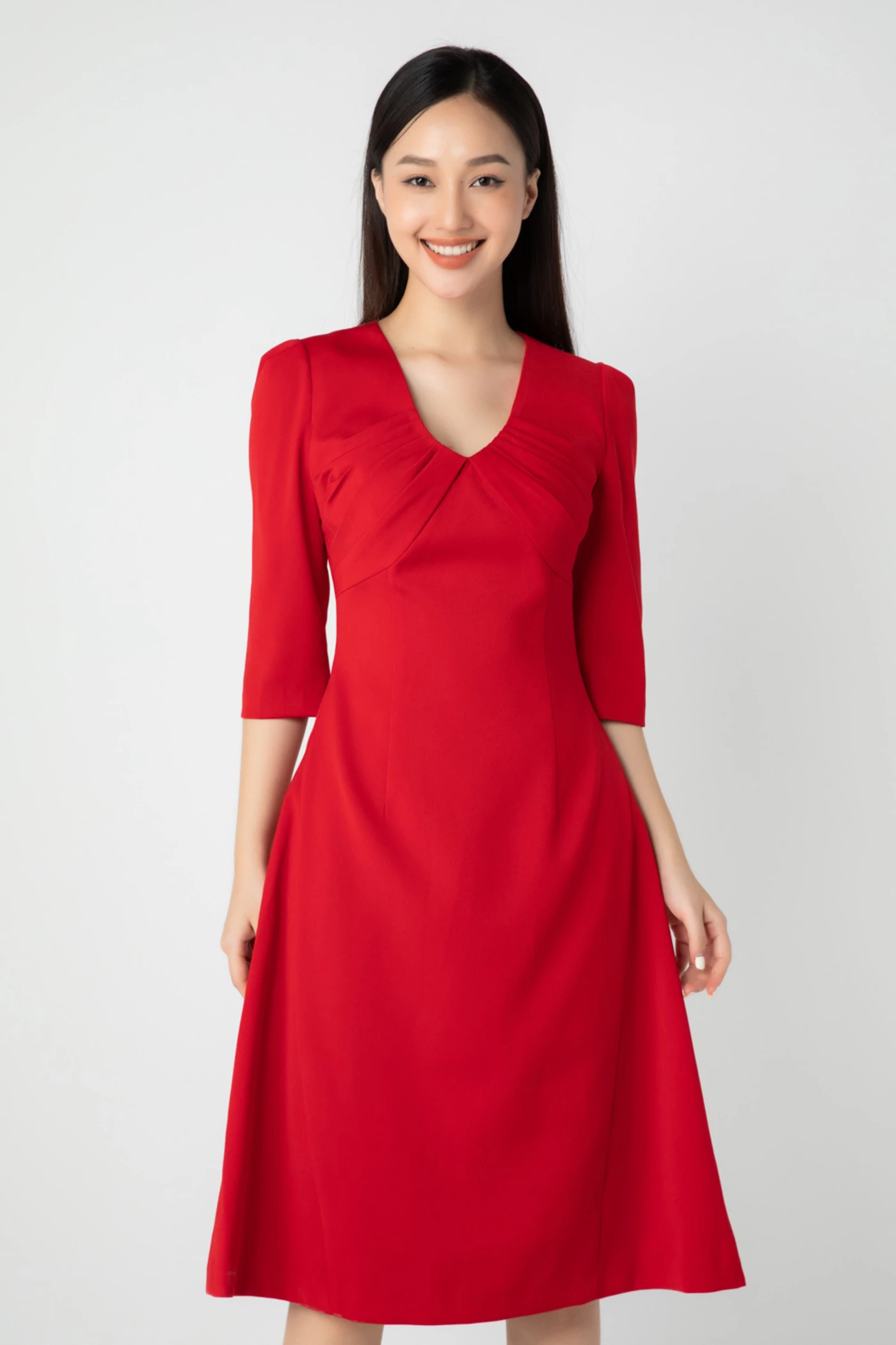 Đầm lụa dáng chữ A
