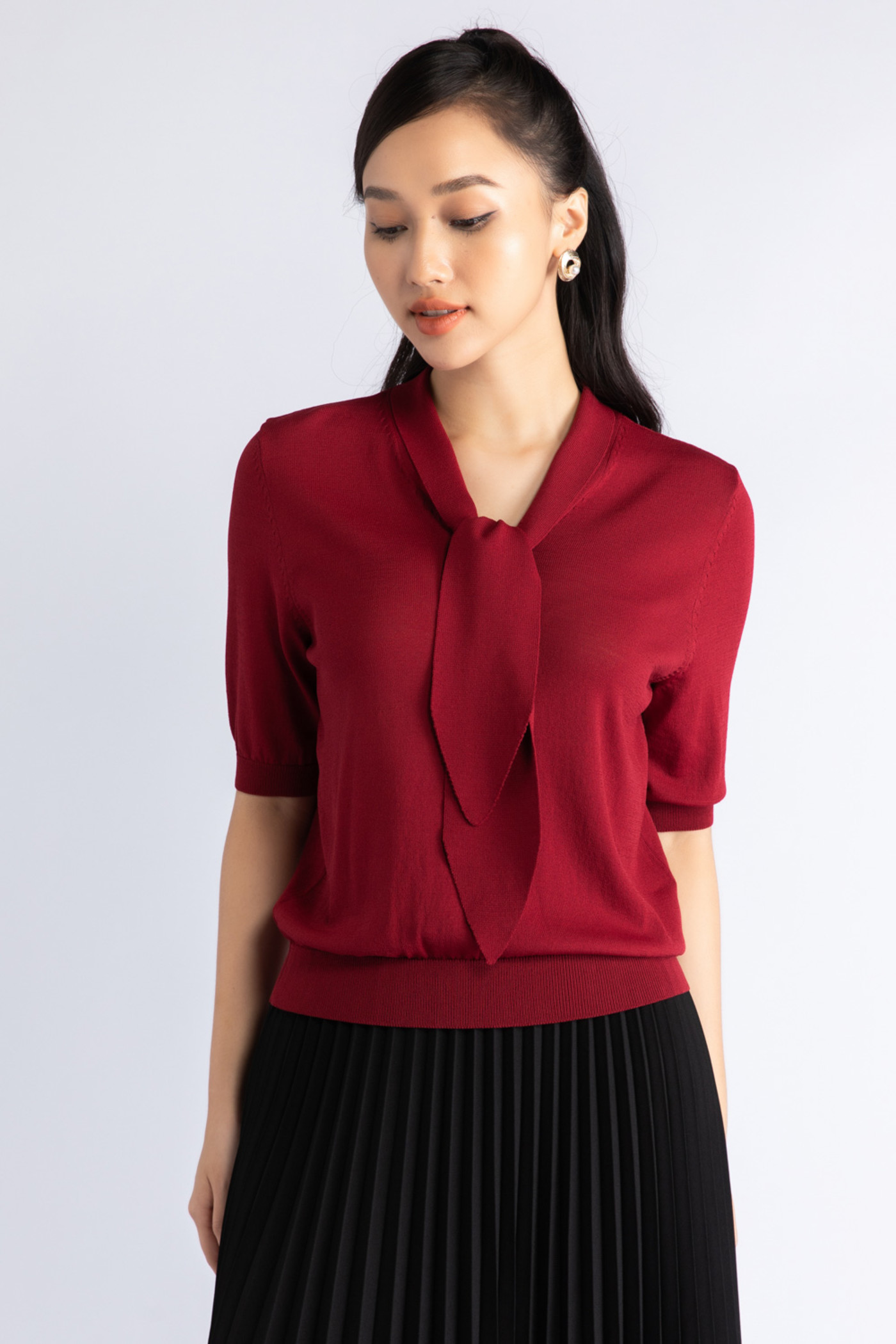 Áo len mỏng cổ thắt nơ 