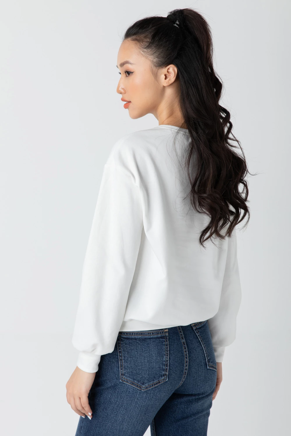 Áo thun Sweater Miss Ambition