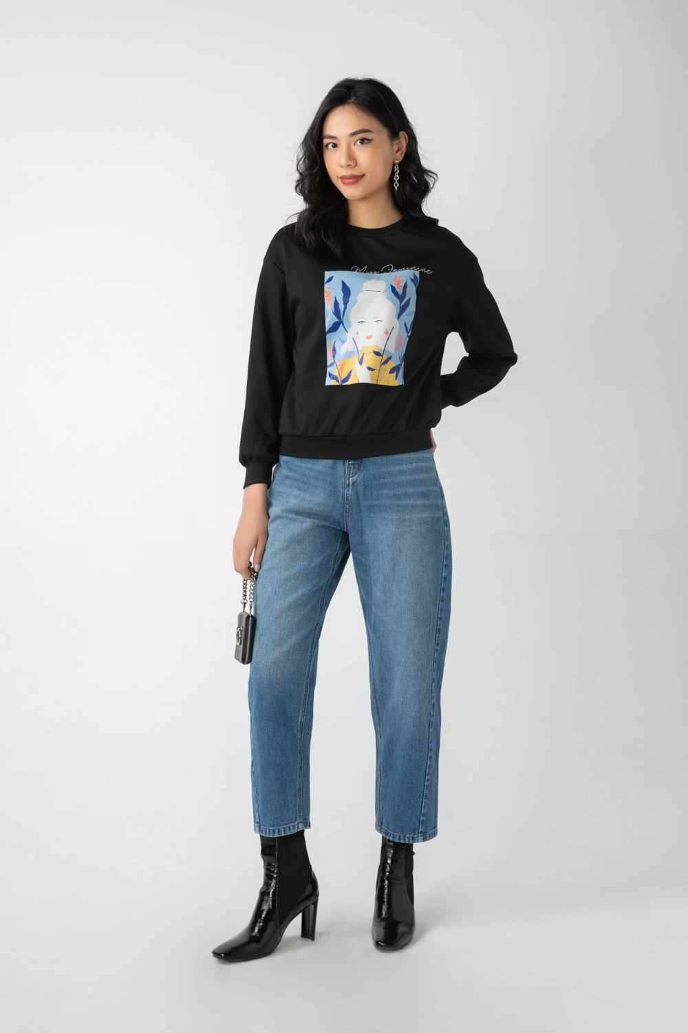 Áo thun Sweater Miss Ambition