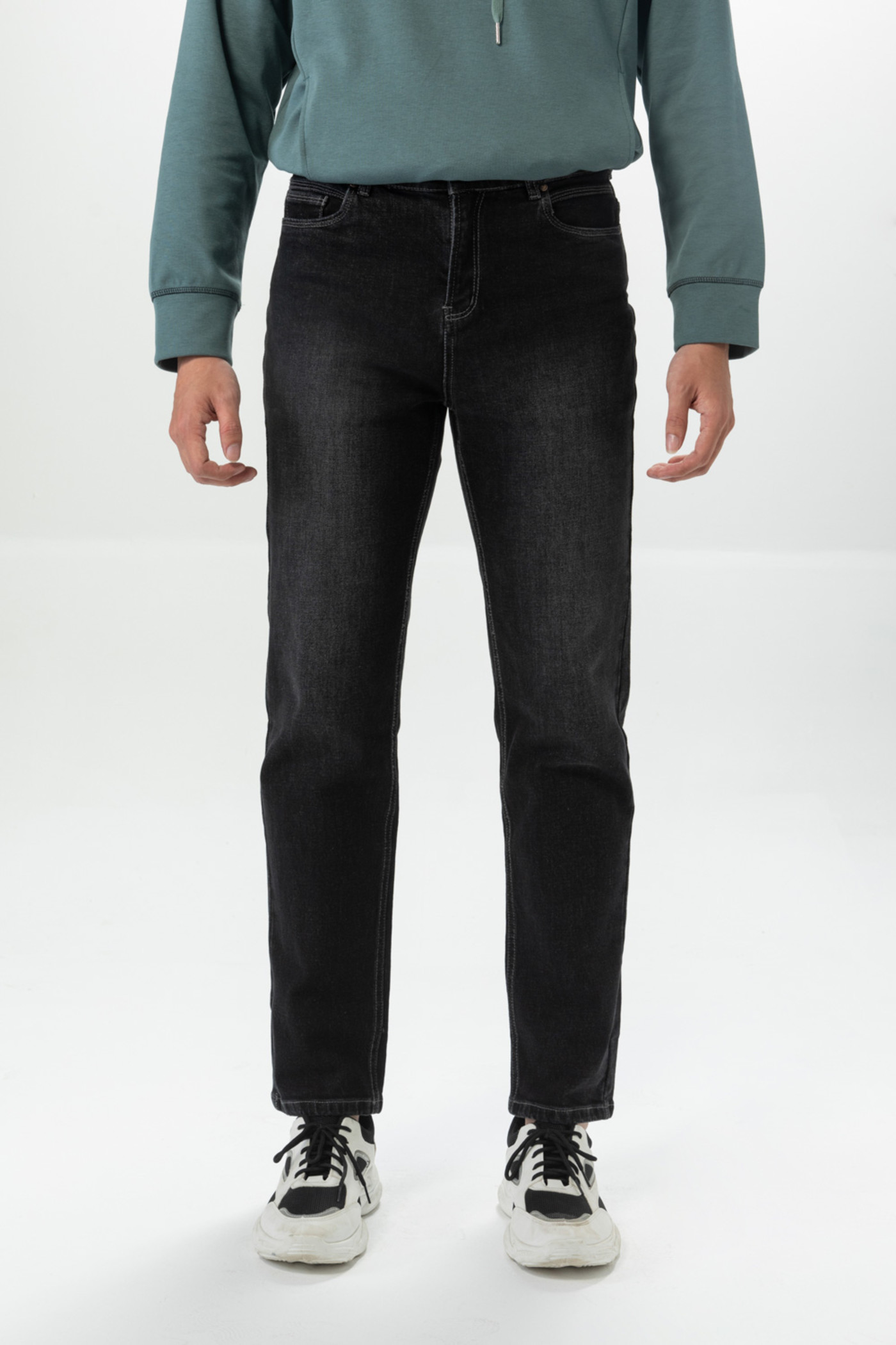 Quần bò slim fit 