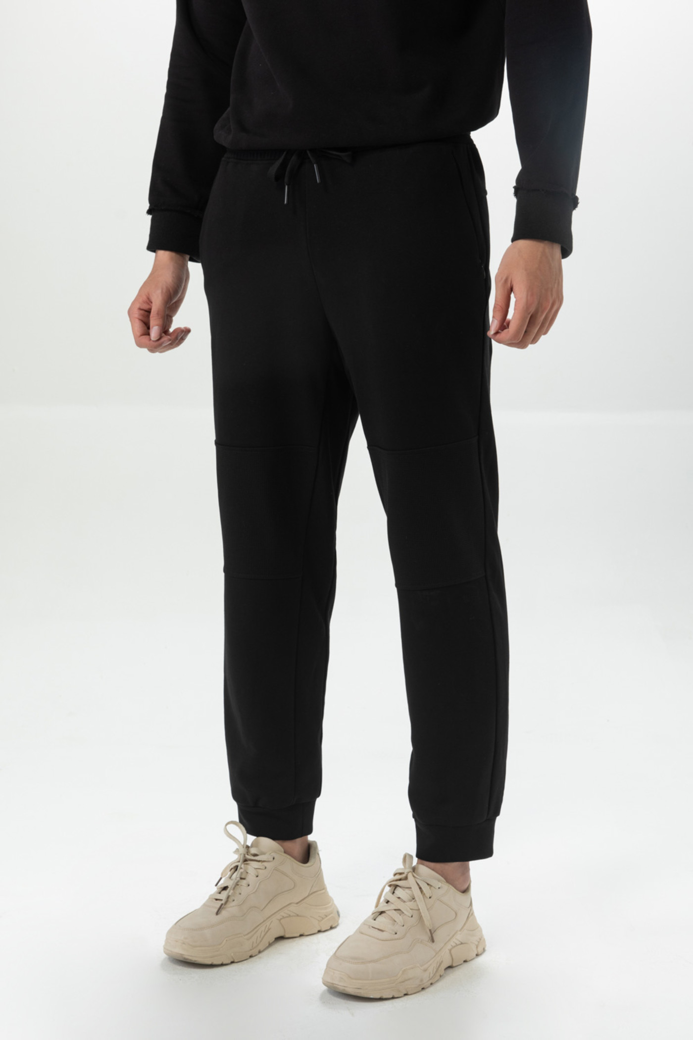 Quần jogger đen 