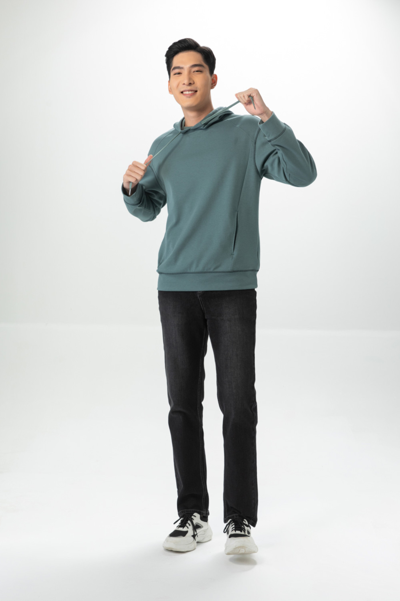 Quần bò slim fit 
