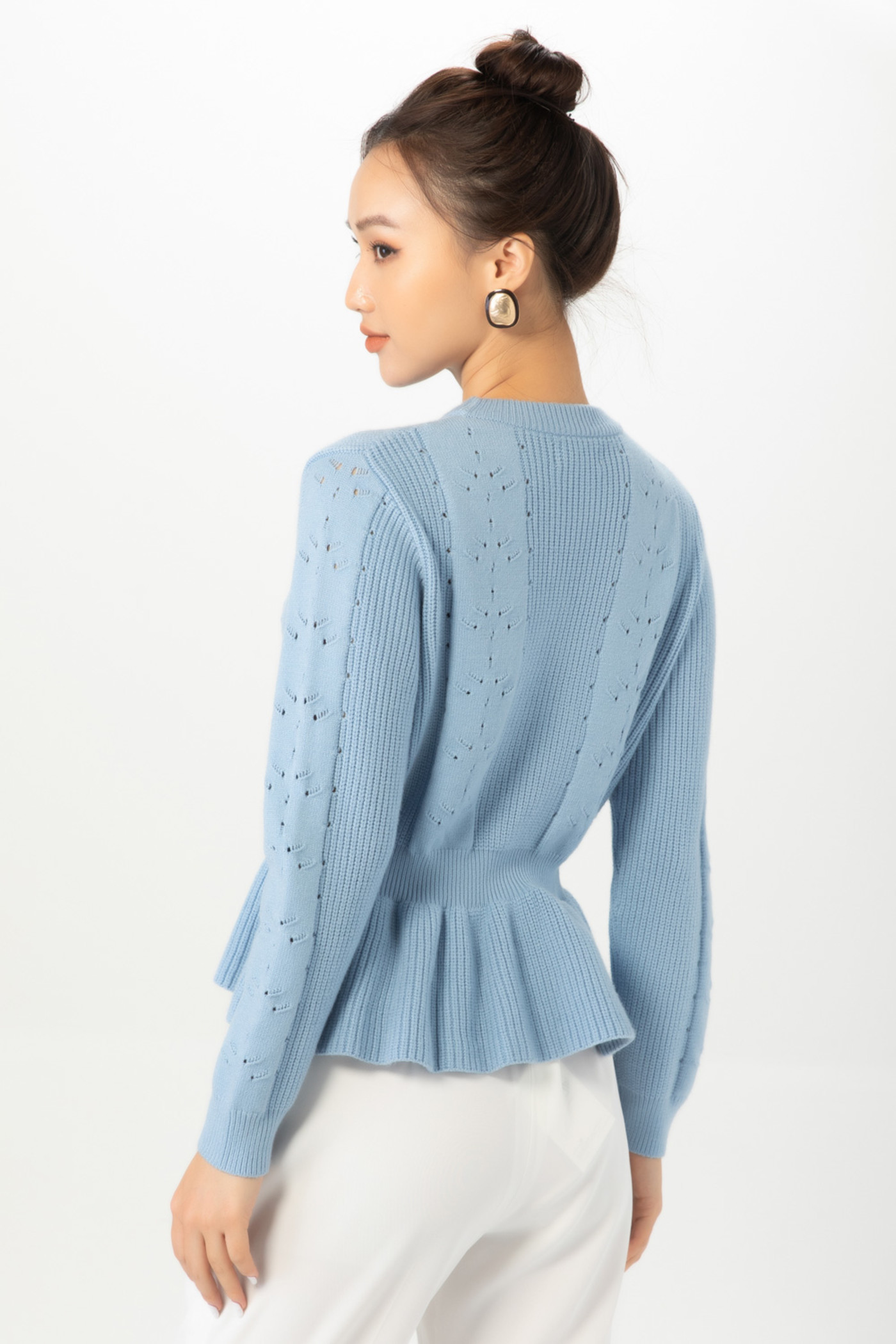 Áo len dáng peplum 
