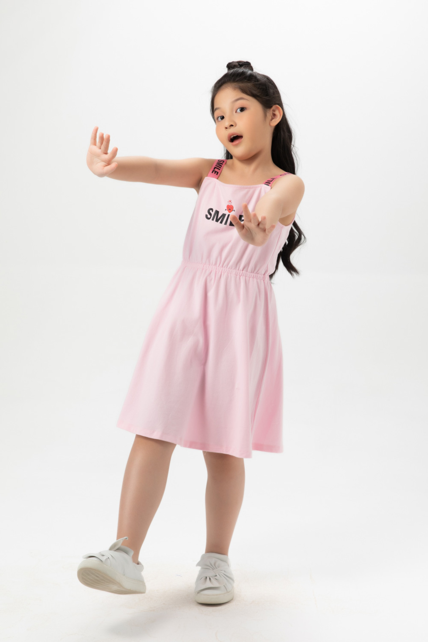 Đầm thun 2 dây Smile 