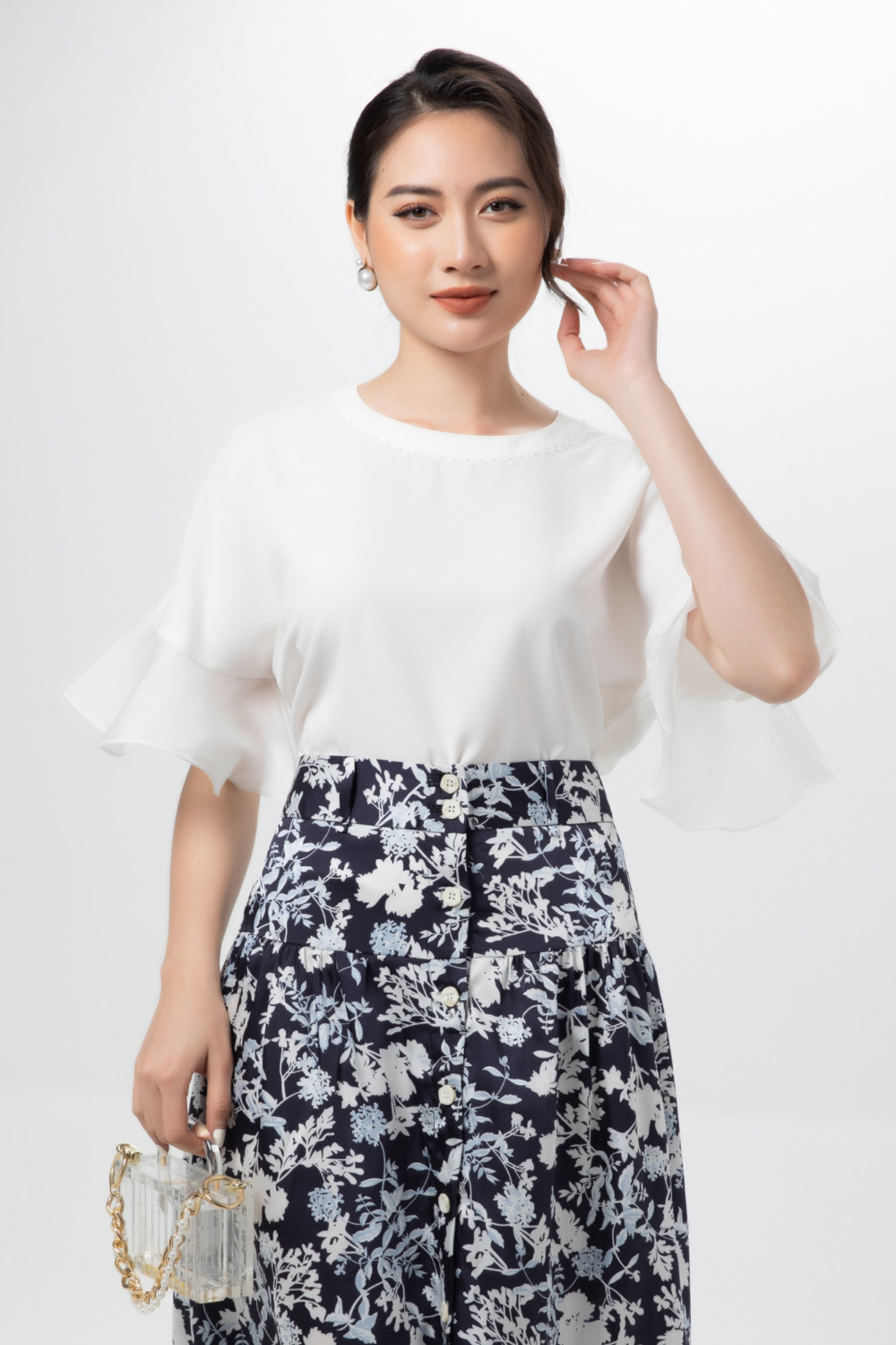 áo lụa tay xòe bèo 