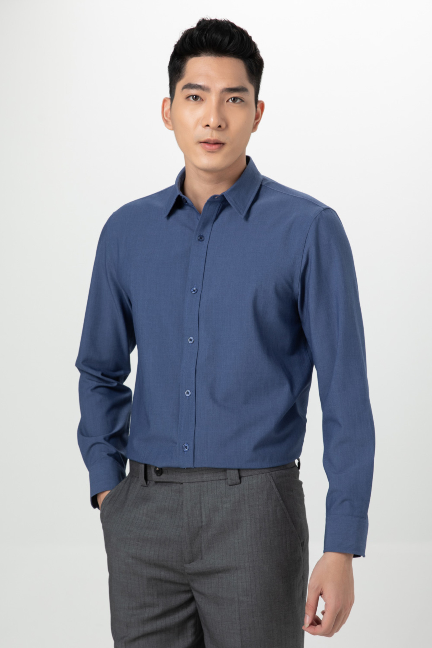 Áo sơ mi trơn basic 