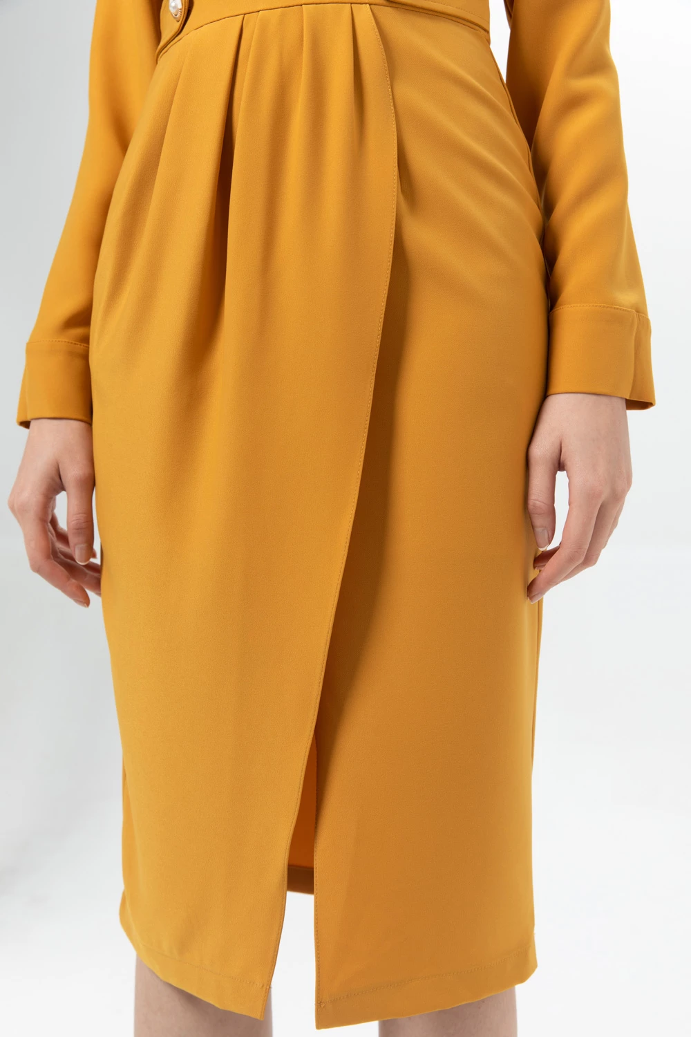 Đầm dáng vest