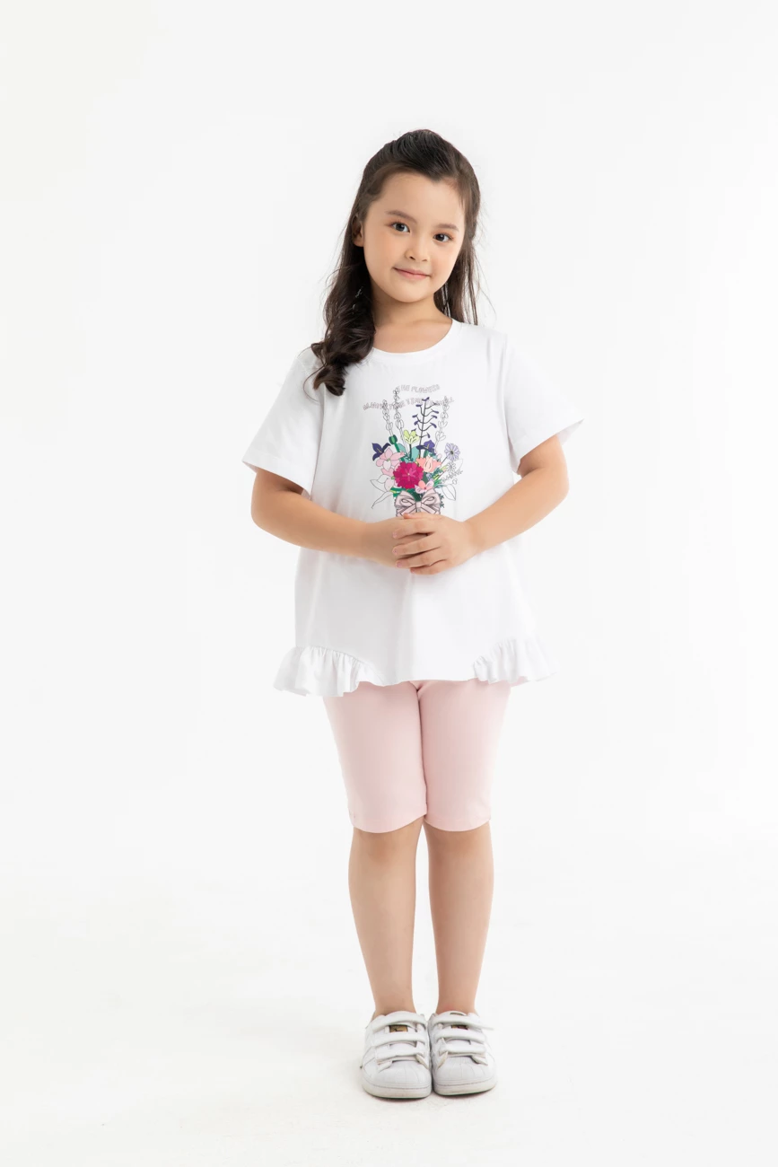Quần lửng đính nơ bé gái