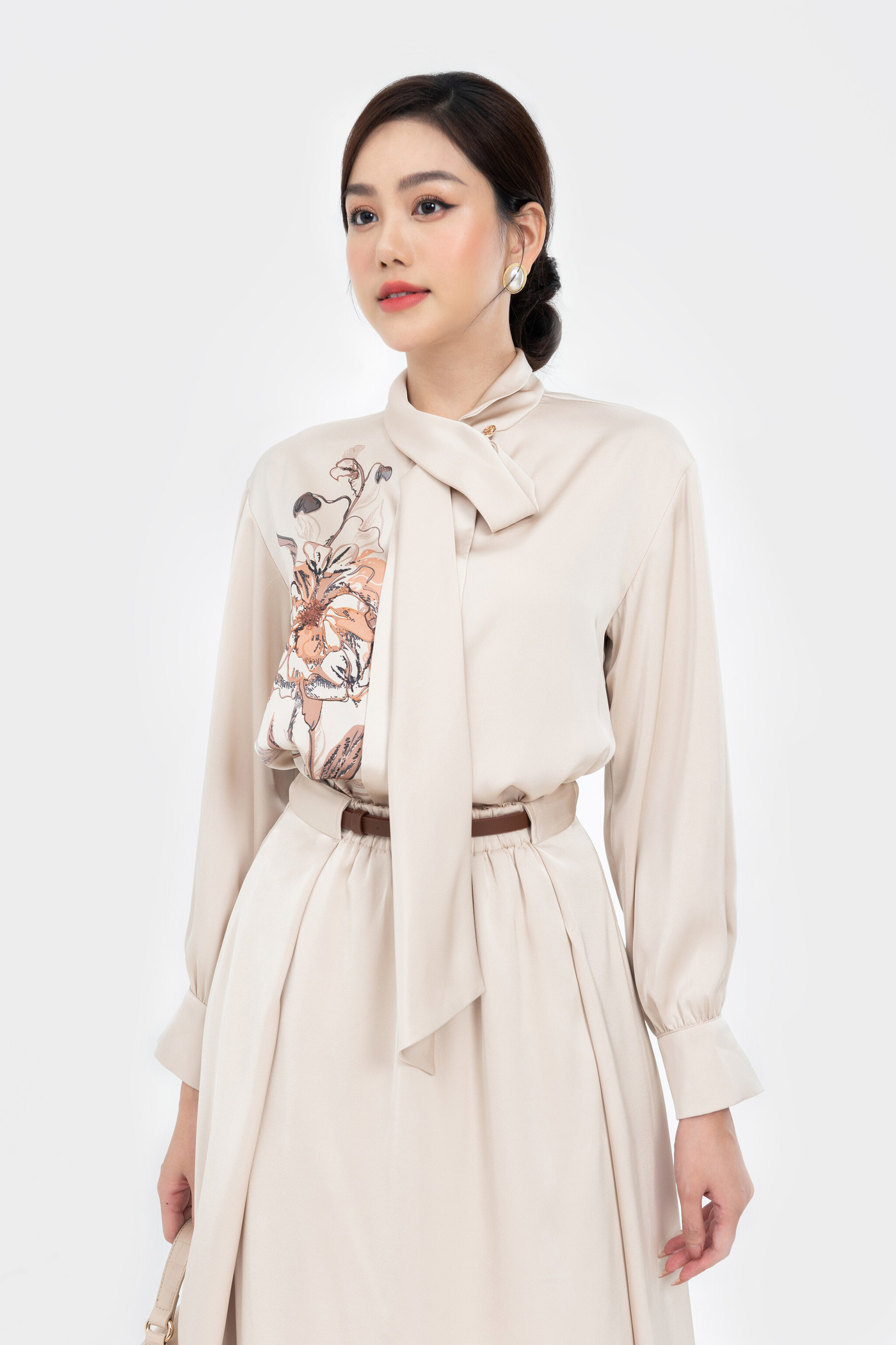 Chân váy lụa Eser