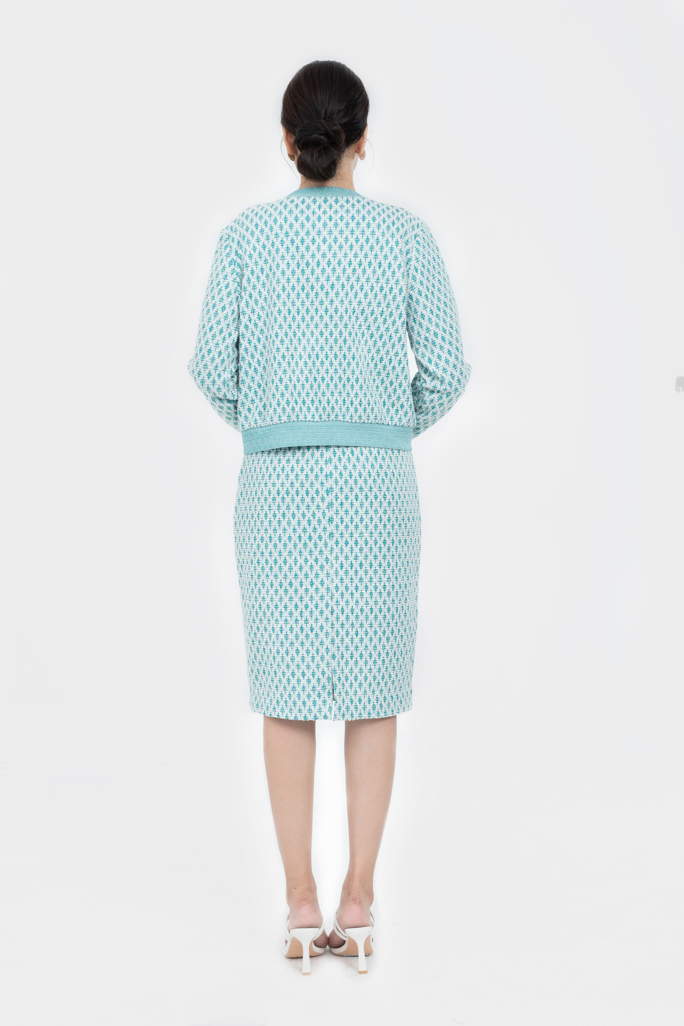 Áo len Argyle họa tiết