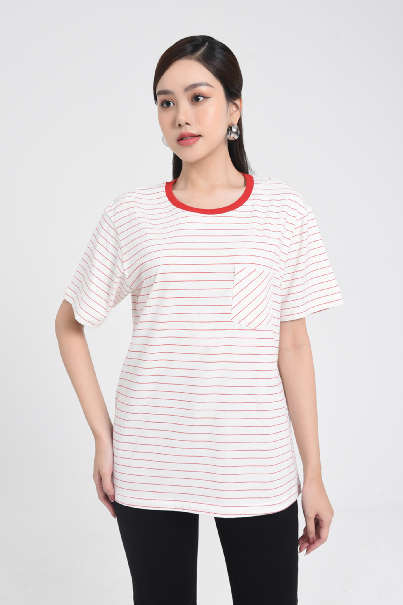 Áo thun kẻ ngang dáng oversize