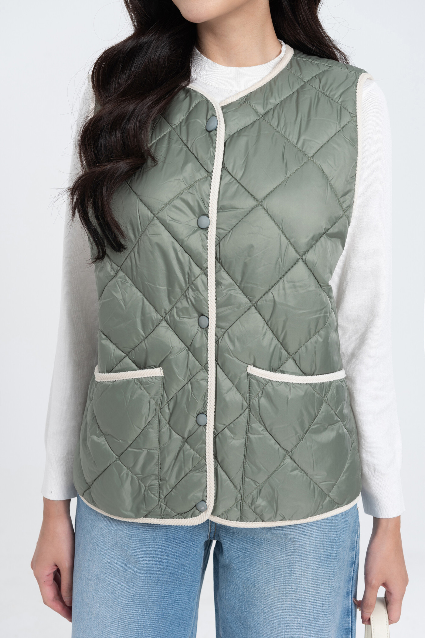 Buttoned Quilted Vest - Áo gile chần bông