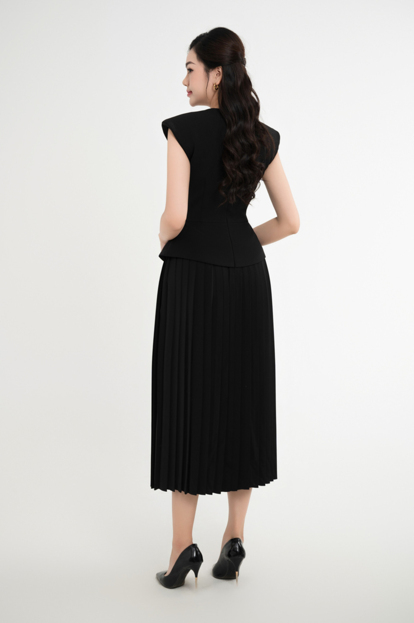 Đầm peplum xếp ly xòe 