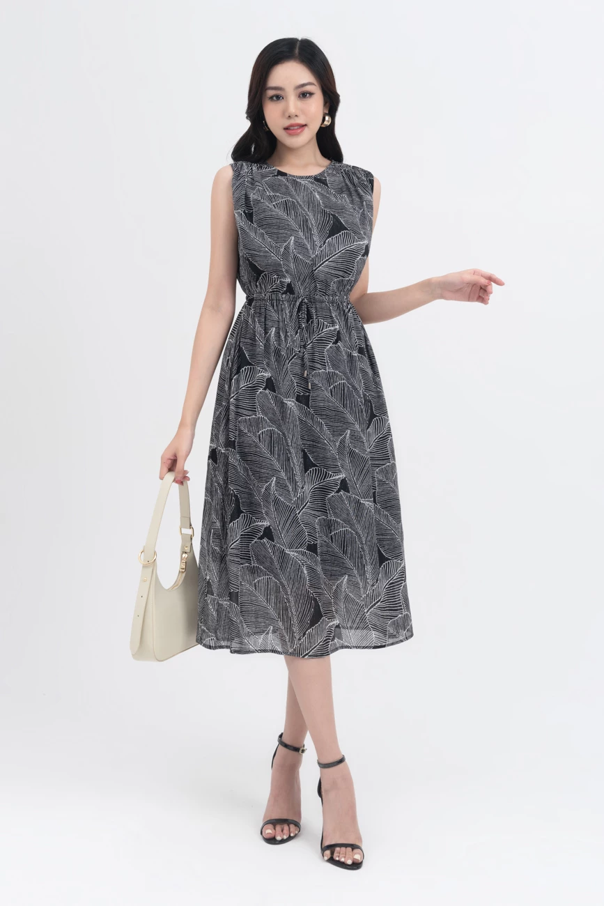 Đầm xòe thắt dây eo