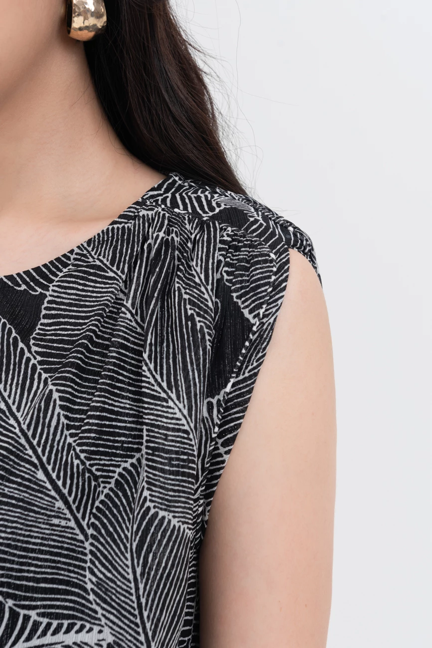 Đầm xòe thắt dây eo