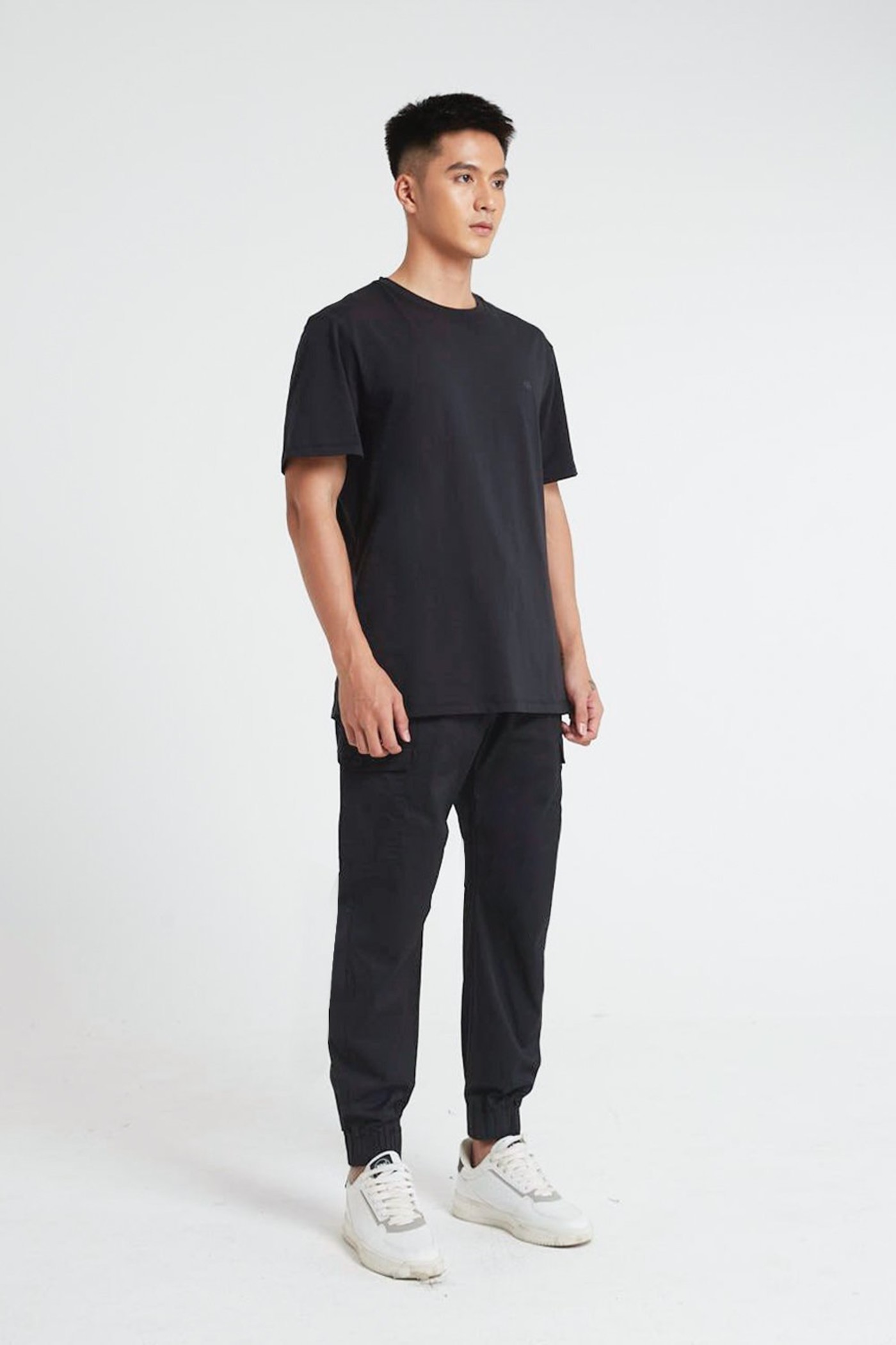 Quần Jogger khaki phối túi