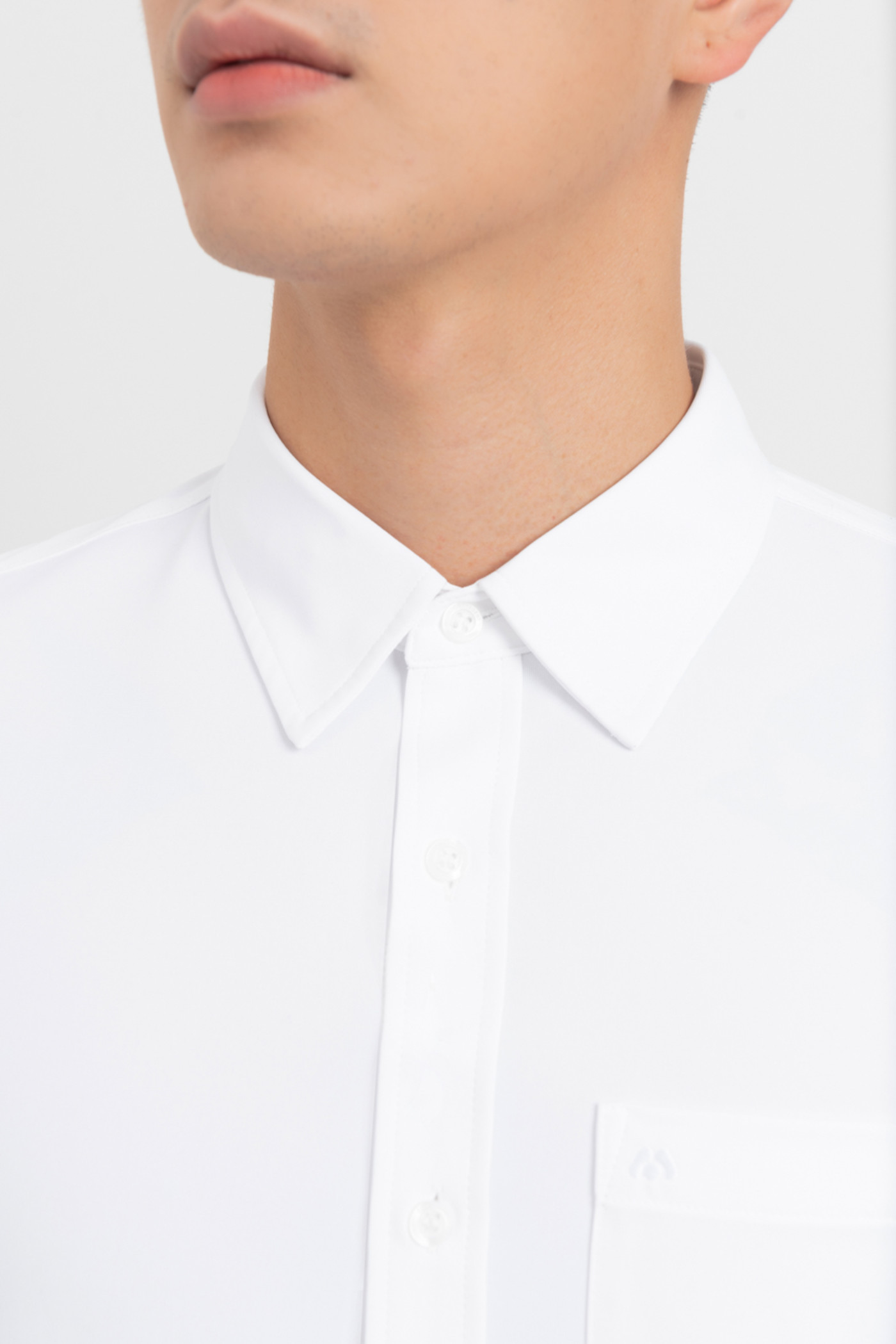 Áo sơ mi basic dáng slimfit