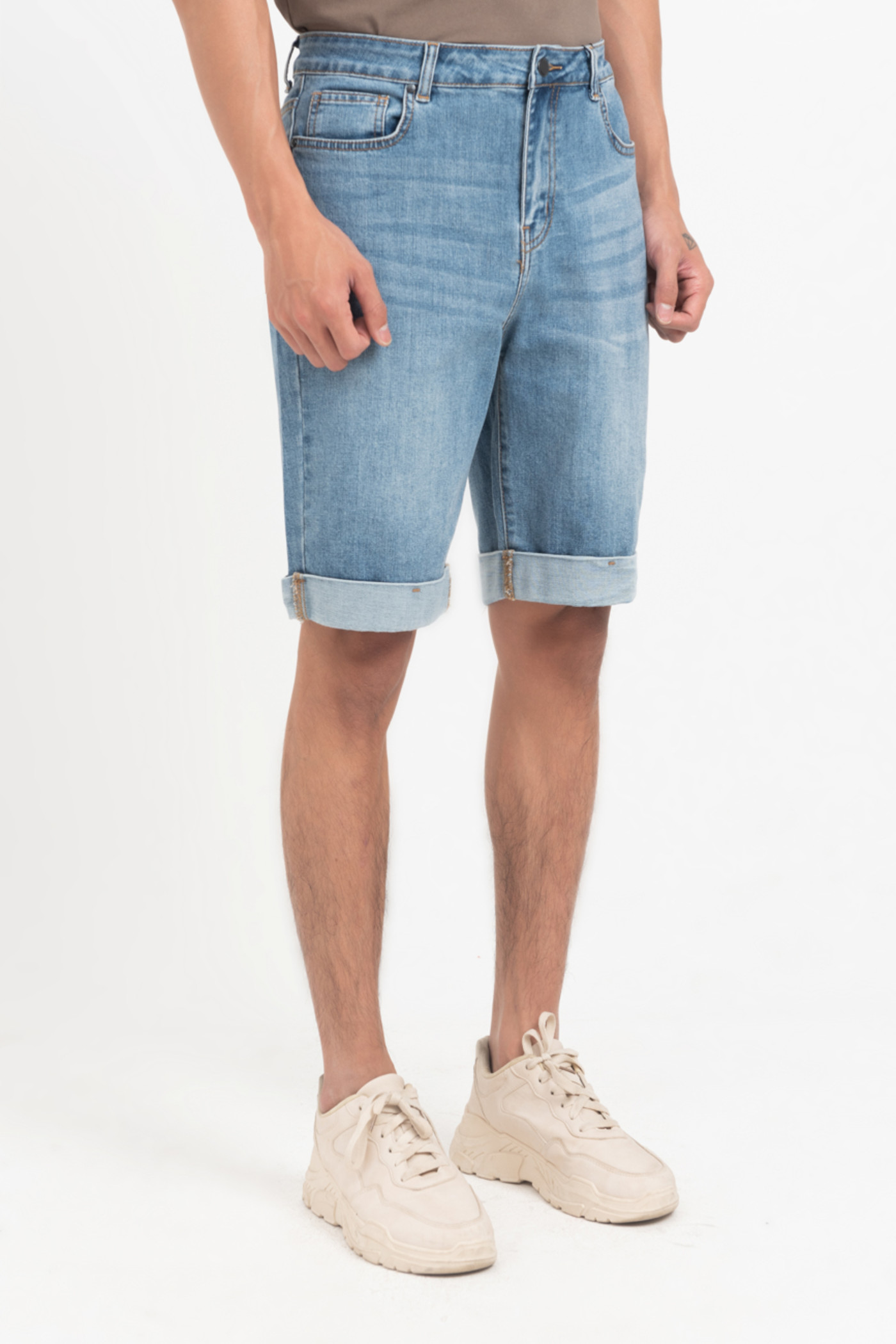 Quần shorts denim