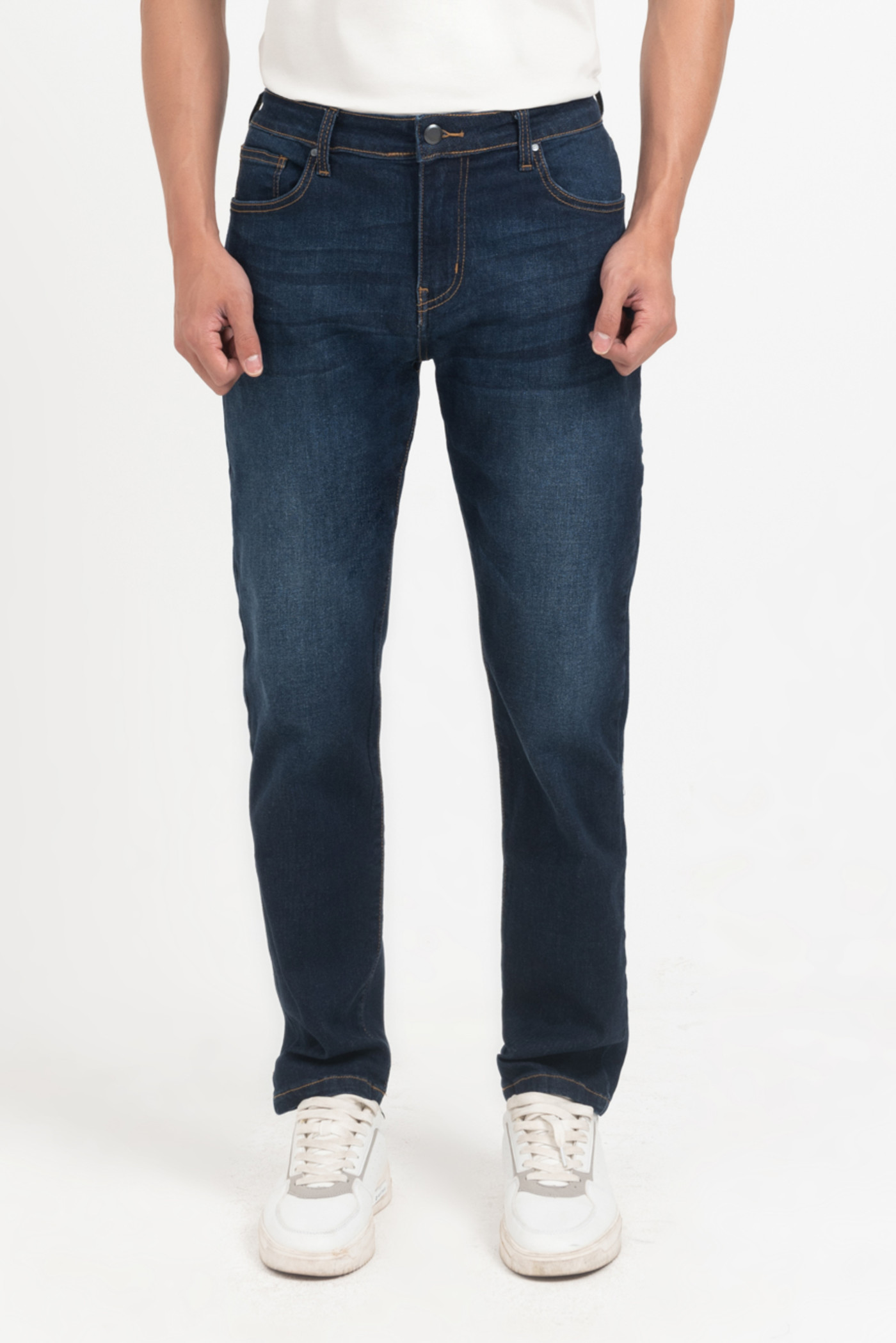 Quần jeans dáng basic