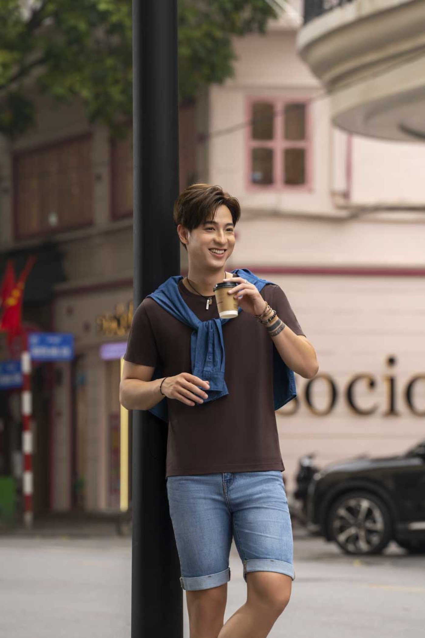 Quần shorts denim