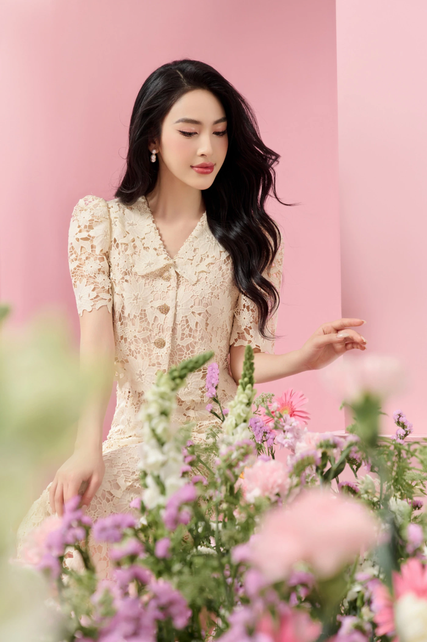 Lace skirt - Áo ren tay bồng