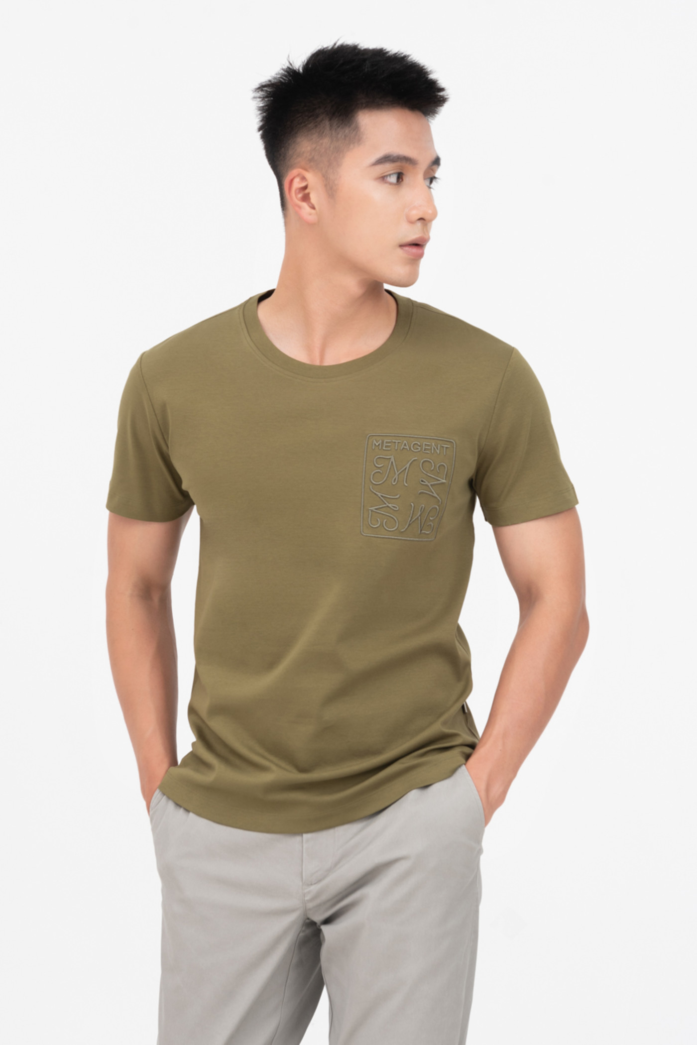 Áo thun trơn Slim fit