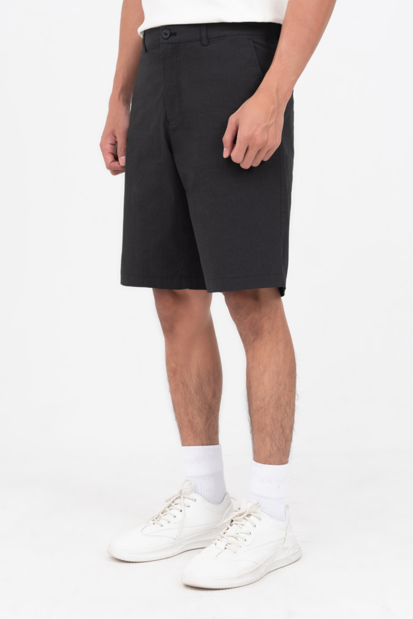 Quần shorts Khaki ngang gối