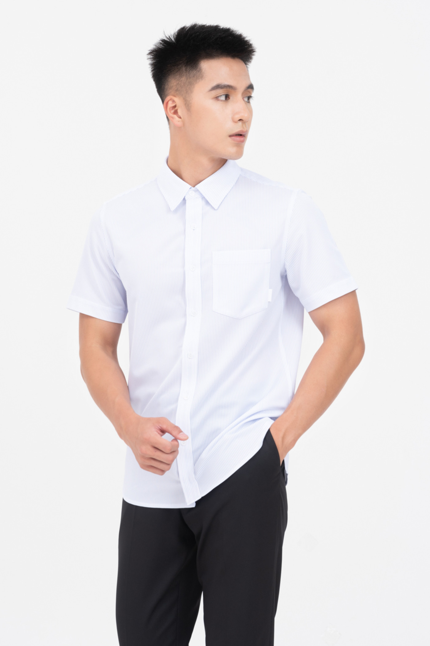 Áo sơ mi cổ đức